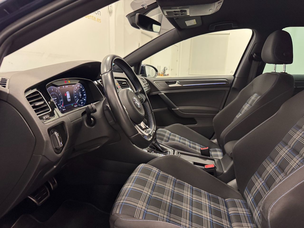 Volkswagen Golf GTE 1.4 TSI e-Power Híbrido enchufable 245 5p miniatura 15