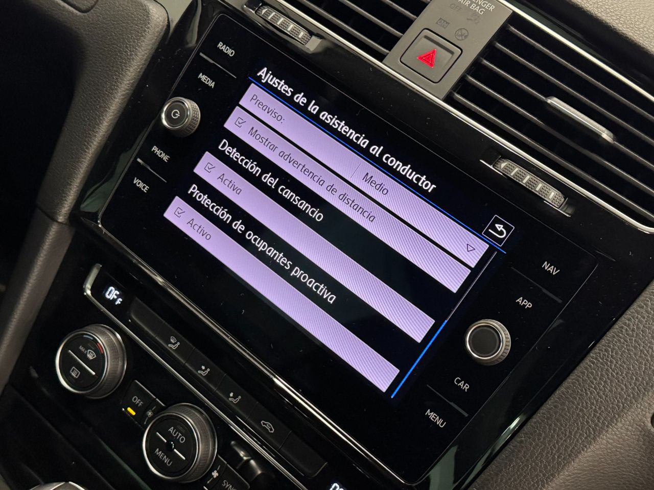 Volkswagen Golf GTE 1.4 TSI e-Power Híbrido enchufable 245 5p miniatura 40