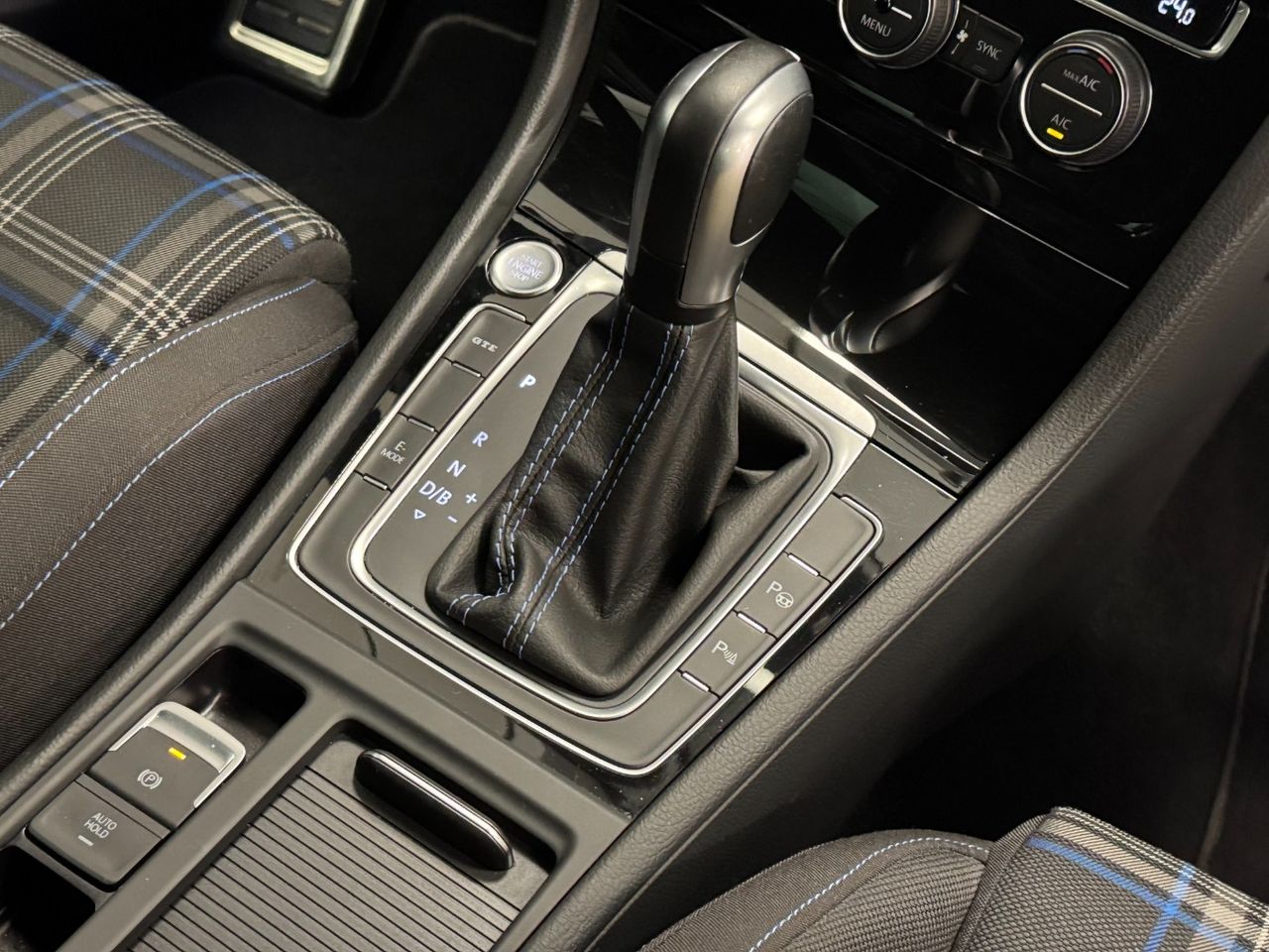 Volkswagen Golf GTE 1.4 TSI e-Power Híbrido enchufable 245 5p foto 42