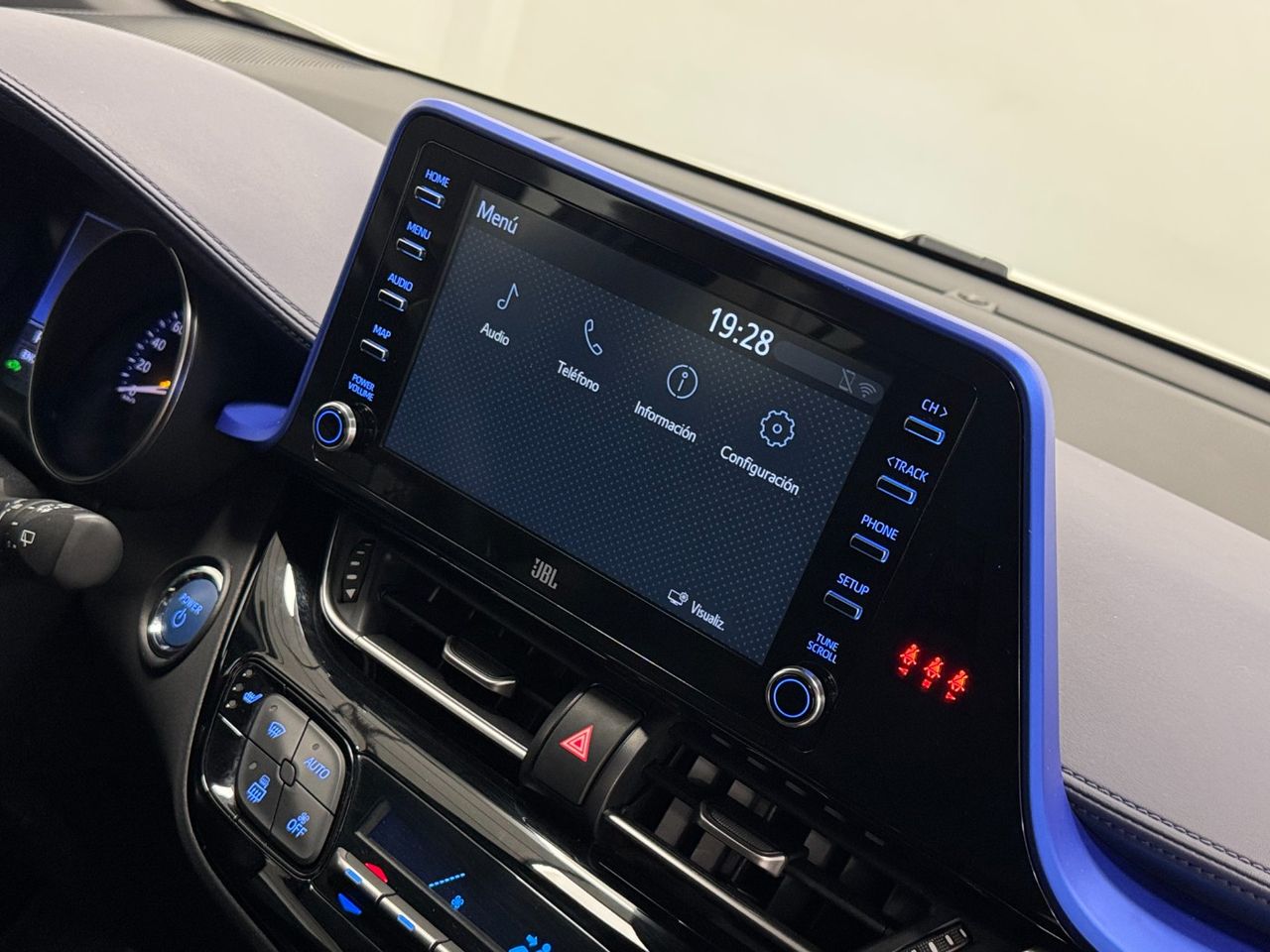 Toyota C-HR CHR miniatura 40