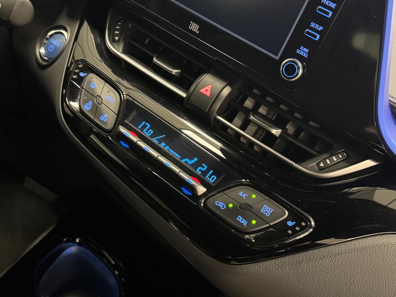 Toyota C-HR CHR miniatura 41