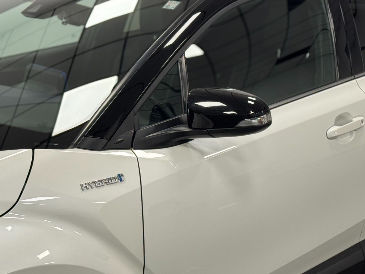 Toyota C-HR CHR miniatura 48