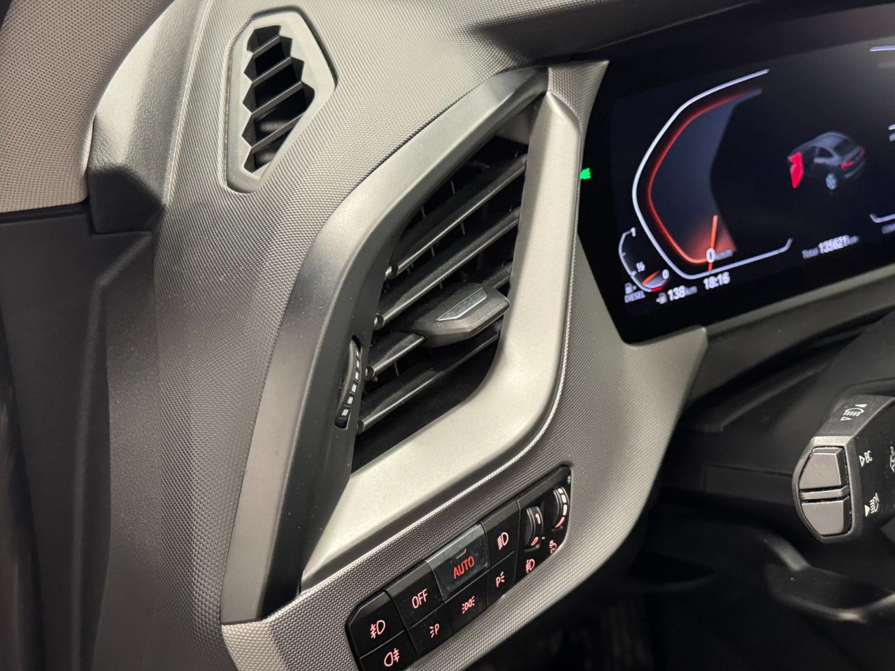 BMW Serie 2 SERIE 218D GRAN COUPE foto 19