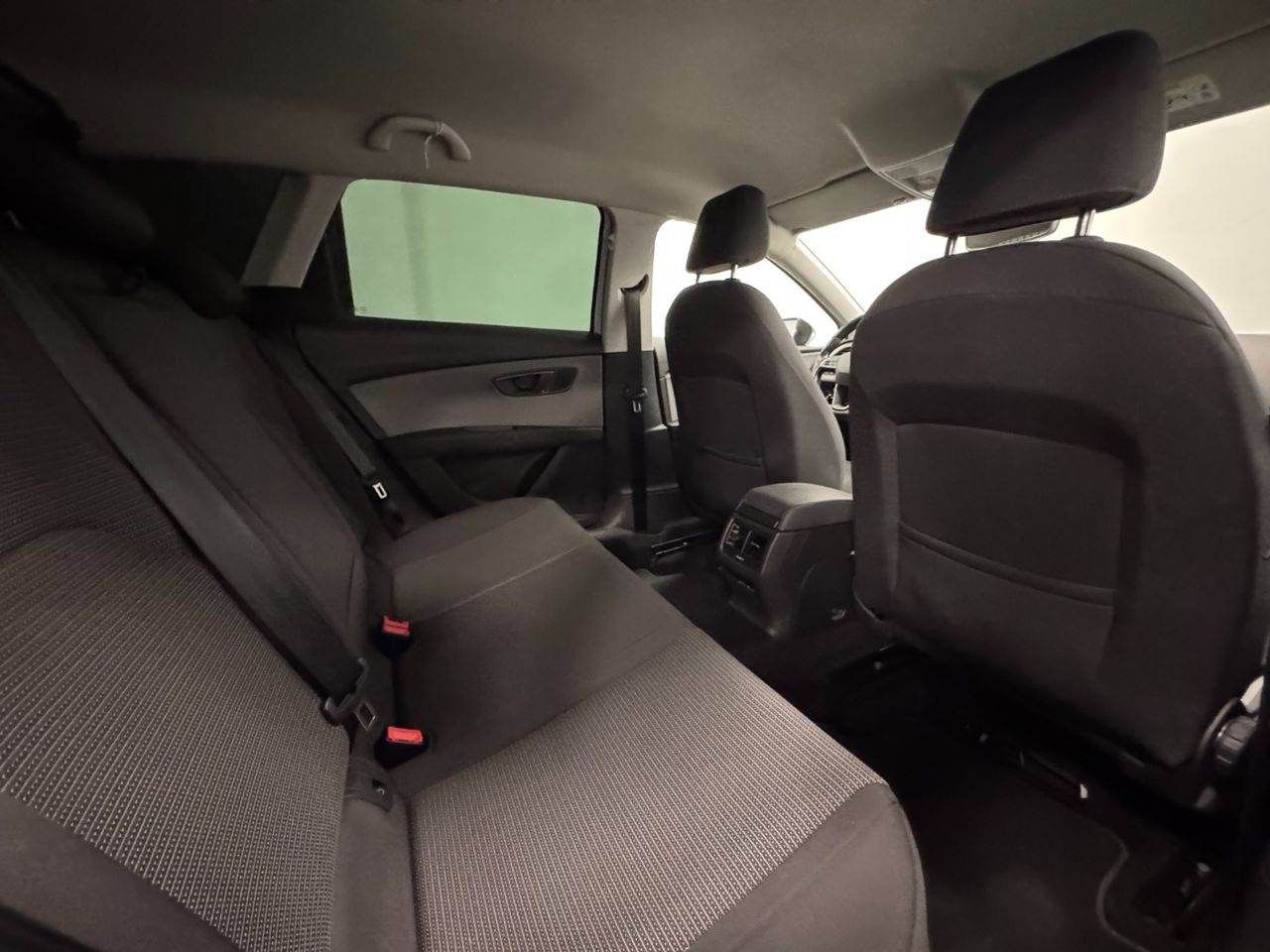 Seat Leon STYLE NAV 115CV miniatura 39