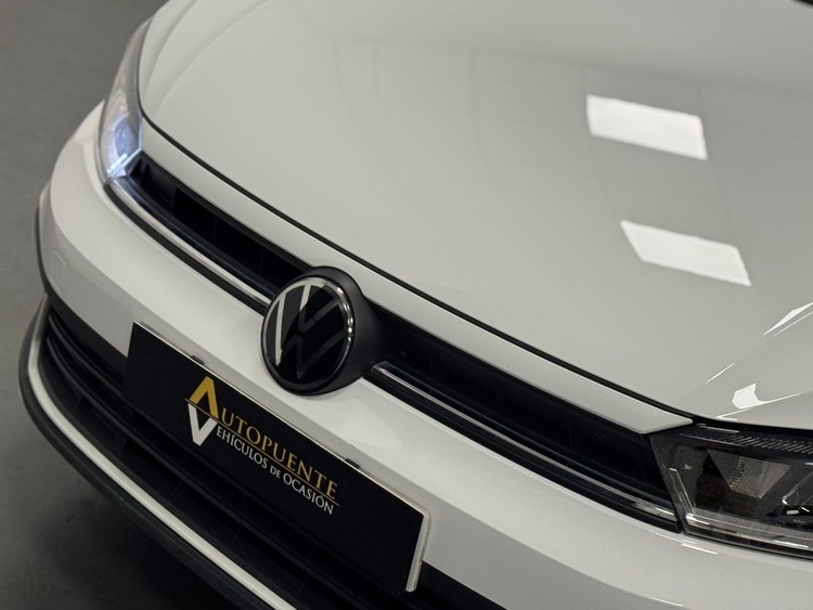 Volkswagen Polo LIFE foto 40