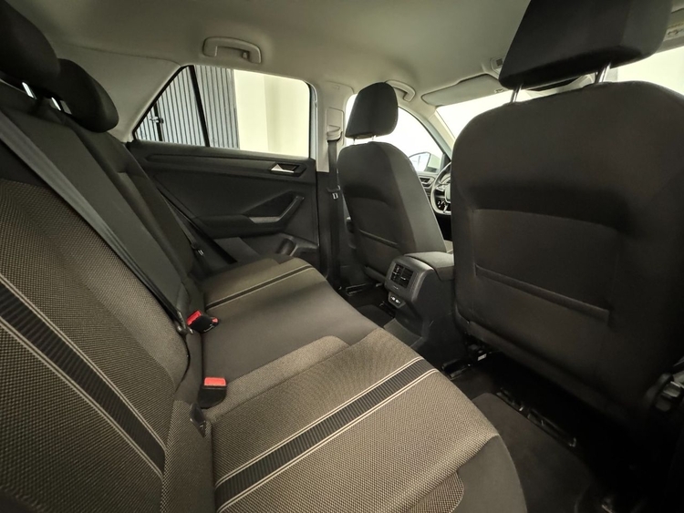 Volkswagen T-Roc ADVANCE foto 29
