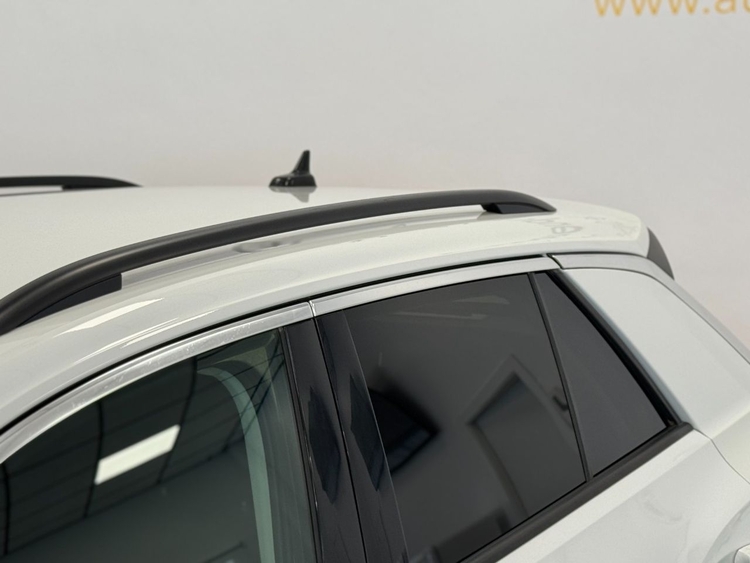 Volkswagen T-Roc ADVANCE foto 31