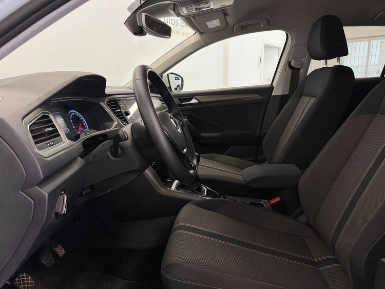Volkswagen T-Roc ADVANCE foto 9