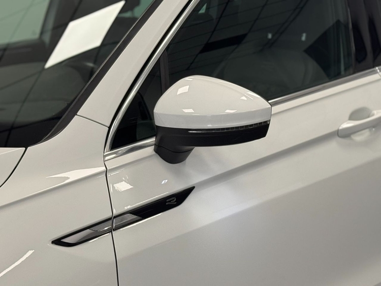 Volkswagen Tiguan R LINE foto 33