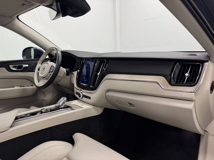 Volvo XC60 B4 PLUS BRIGHT foto 13