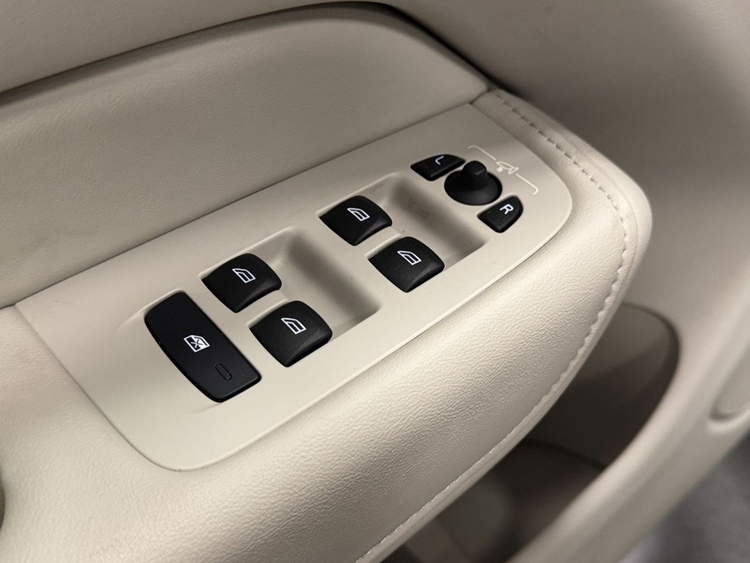 Volvo XC60 B4 PLUS BRIGHT foto 16