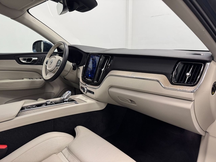 Volvo XC60 B4 PLUS BRIGHT foto 27