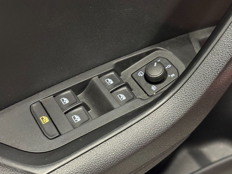 Skoda Karoq SPORTLINE TSI  DSG foto 16