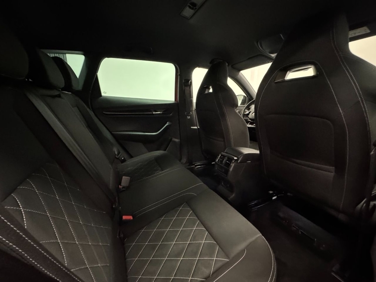Skoda Karoq SPORTLINE TSI  DSG foto 43