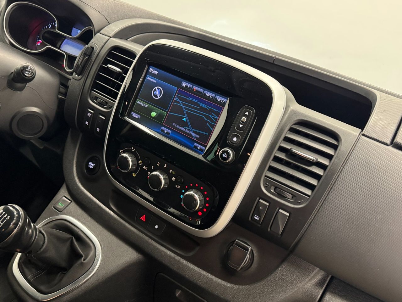 Renault Trafic Passenger Largo Energy Blue dCi 107 kW (145 CV) miniatura 24