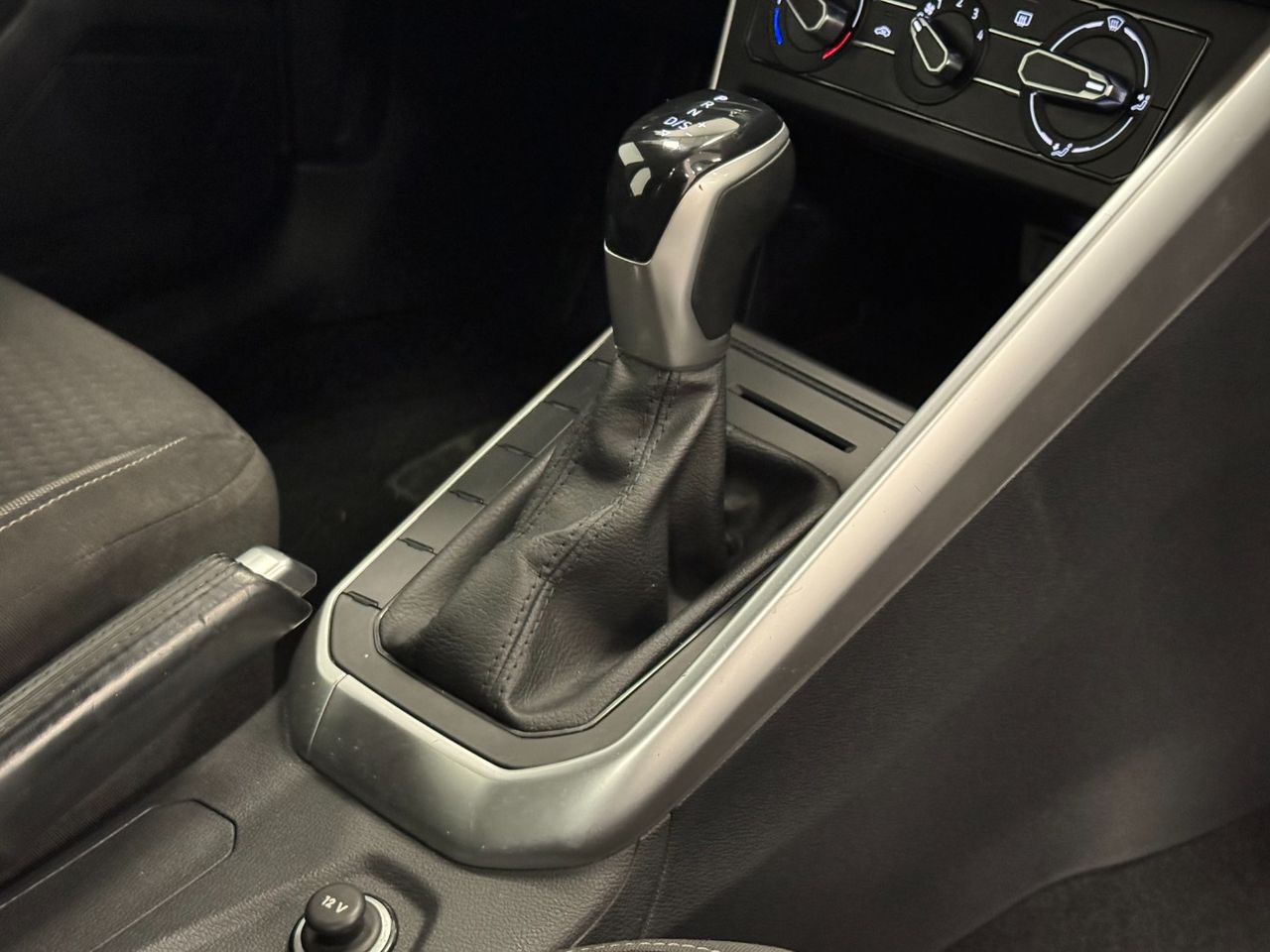 Volkswagen Polo LIFE miniatura 35