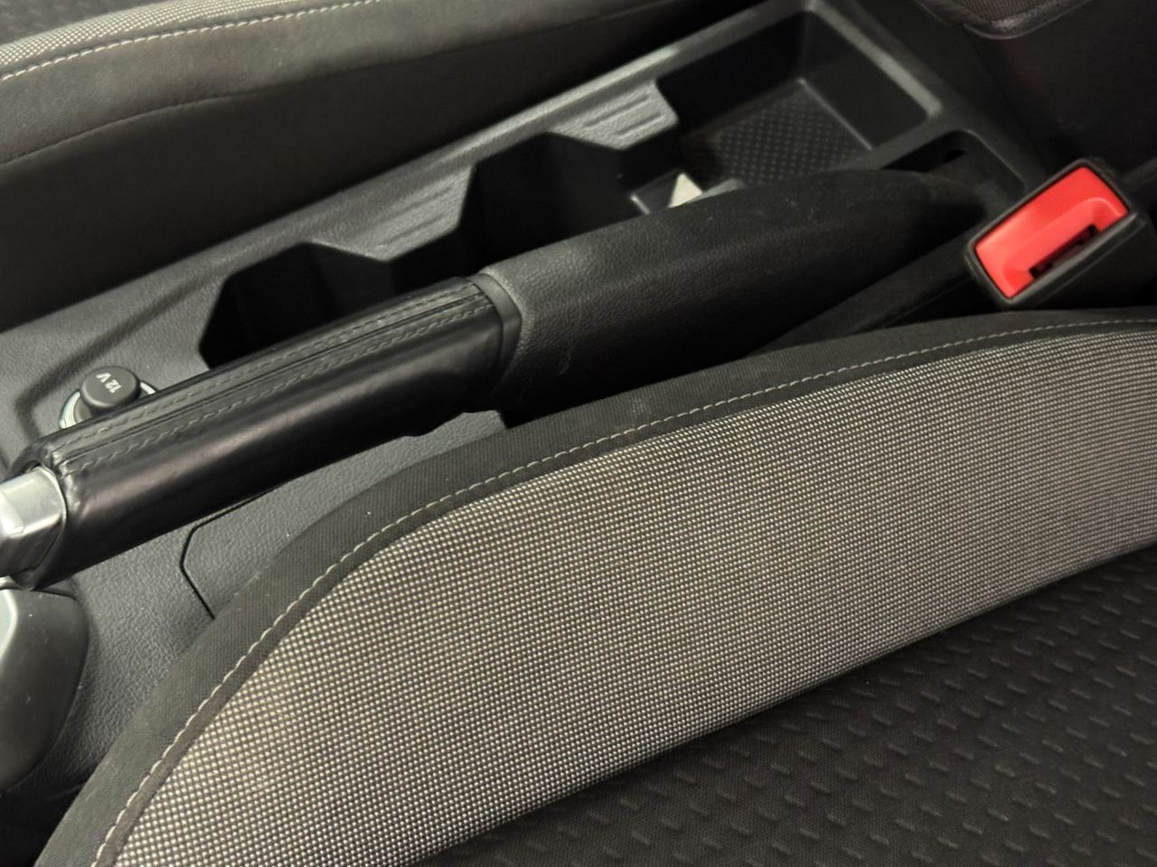 Volkswagen Polo LIFE foto 24