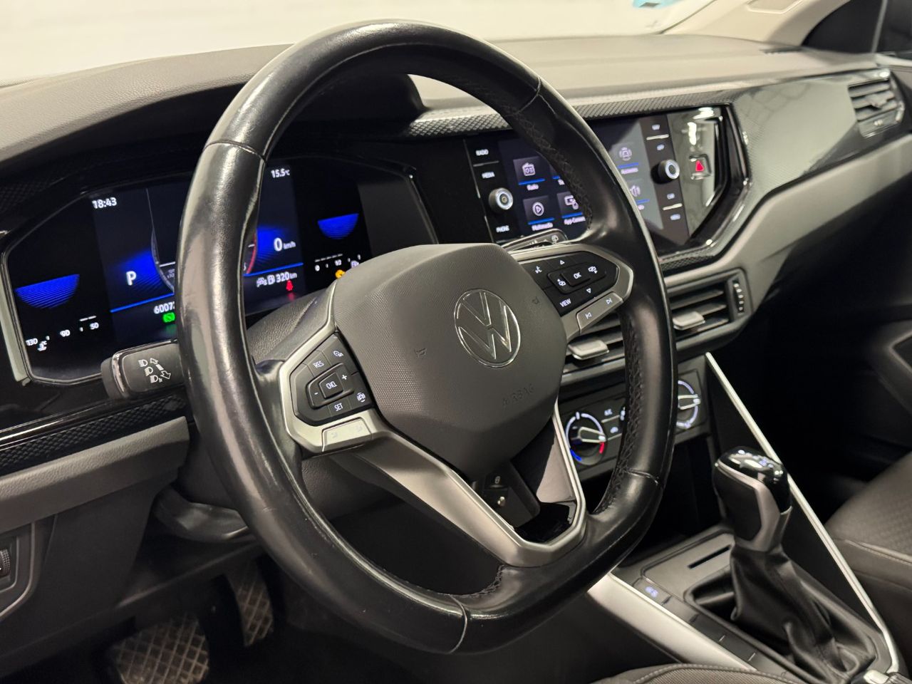 Volkswagen Polo LIFE foto 17