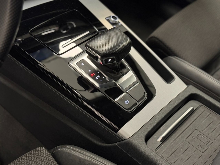 Audi Q5 S LINE QUATTRO ULTRA 40TDI foto 24