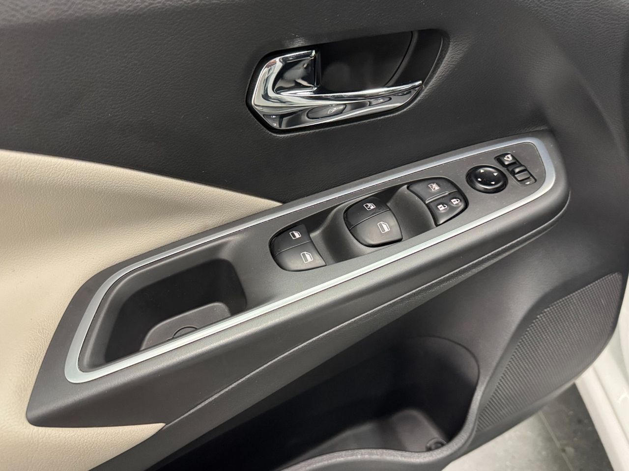 Nissan Micra TEKNA miniatura 16