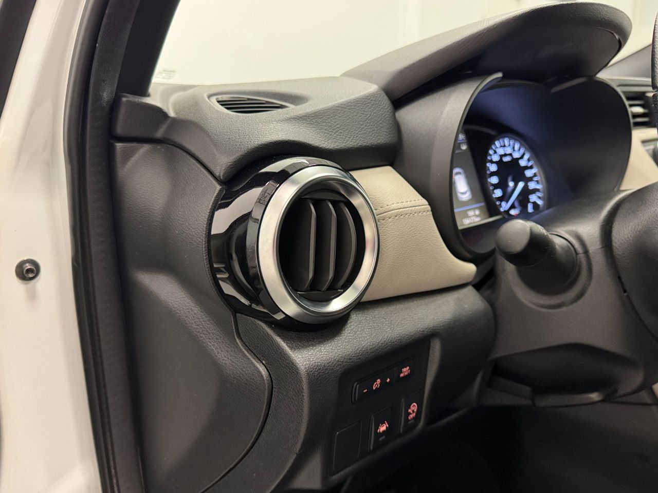 Nissan Micra TEKNA miniatura 18