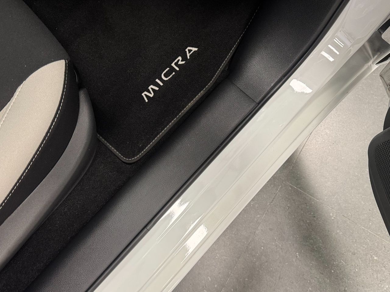 Nissan Micra TEKNA miniatura 35