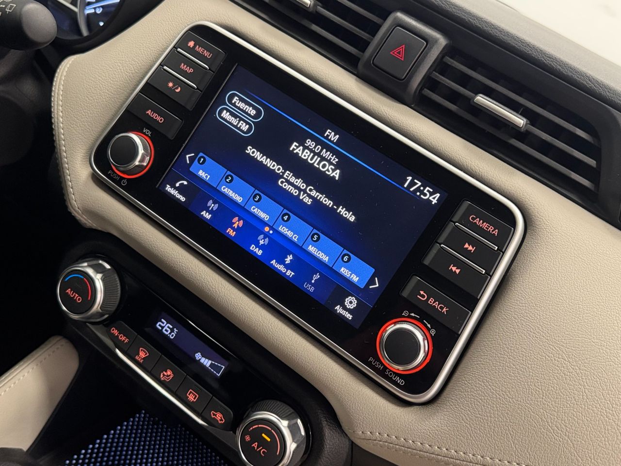 Nissan Micra TEKNA miniatura 38