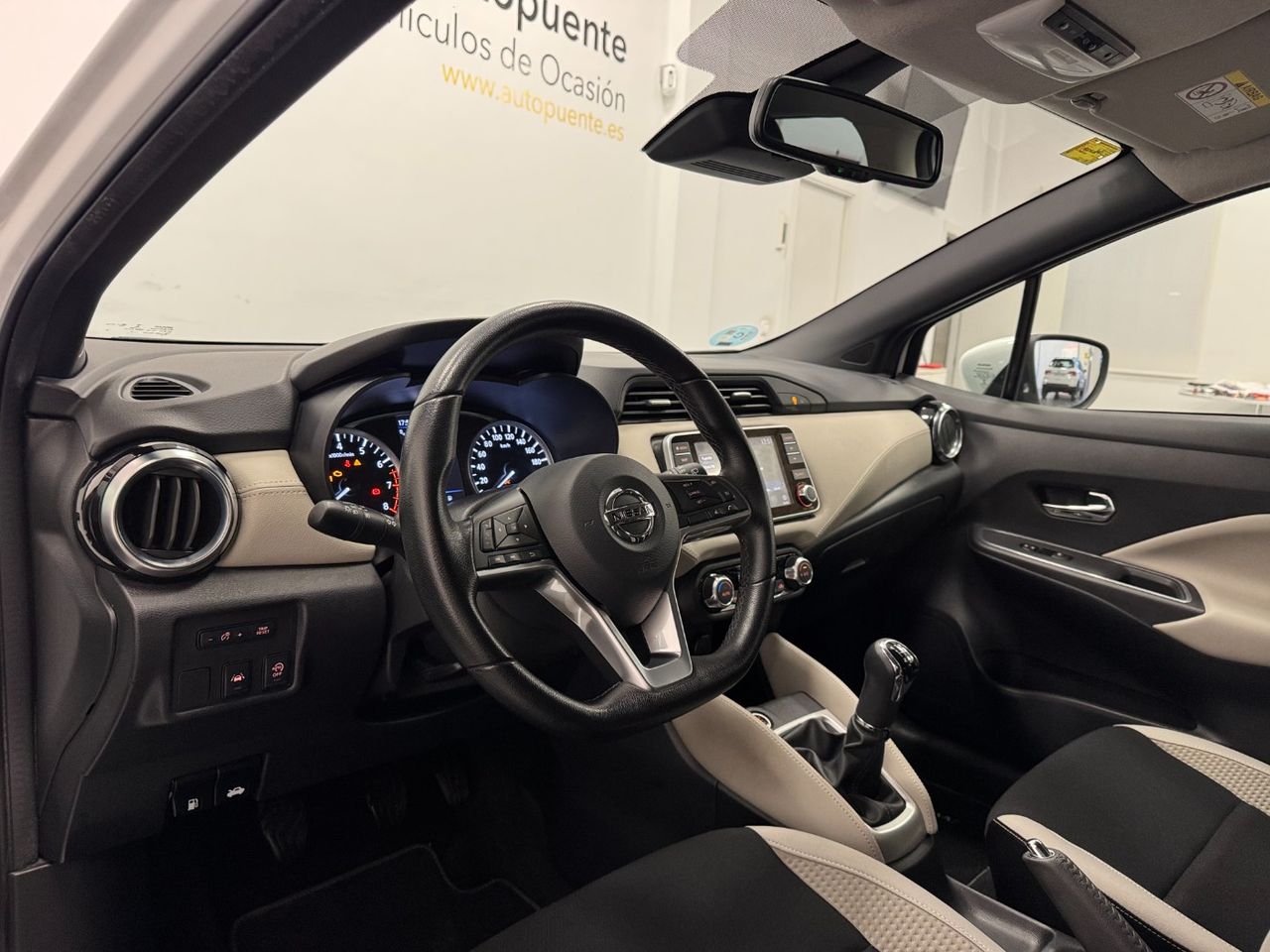 Nissan Micra TEKNA miniatura 8