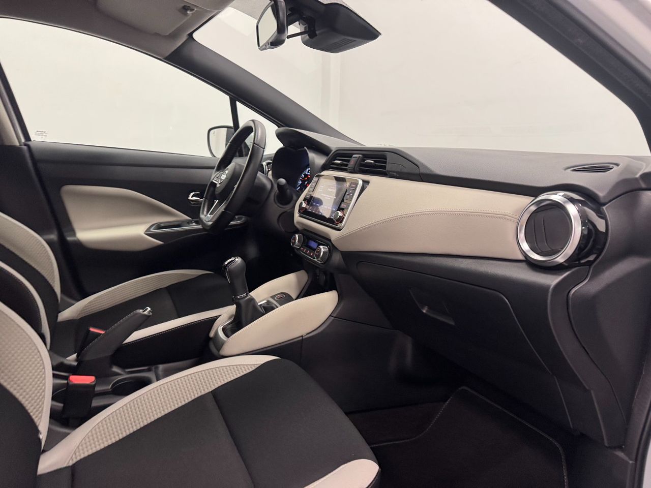 Nissan Micra TEKNA foto 30