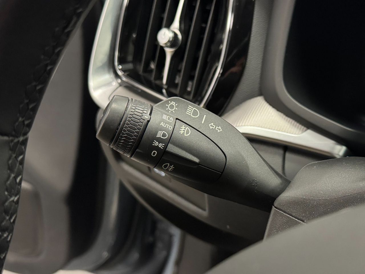 Volvo V60 B4 D PLUS DARK AUTO miniatura 19