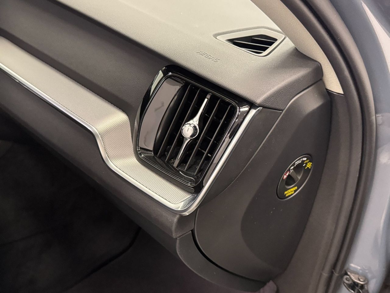 Volvo V60 B4 D PLUS DARK AUTO miniatura 29