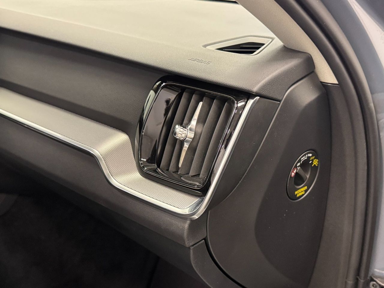 Volvo V60 B4 D PLUS DARK AUTO miniatura 30