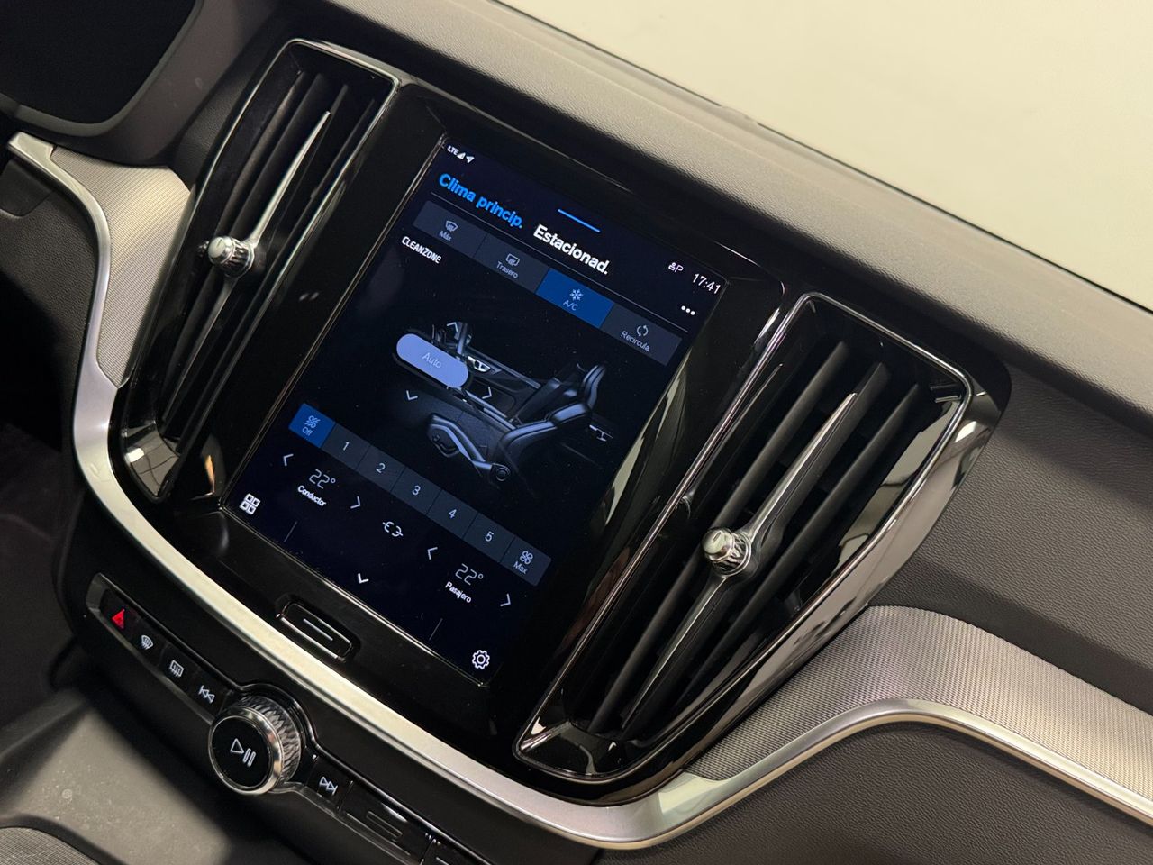 Volvo V60 B4 D PLUS DARK AUTO miniatura 34