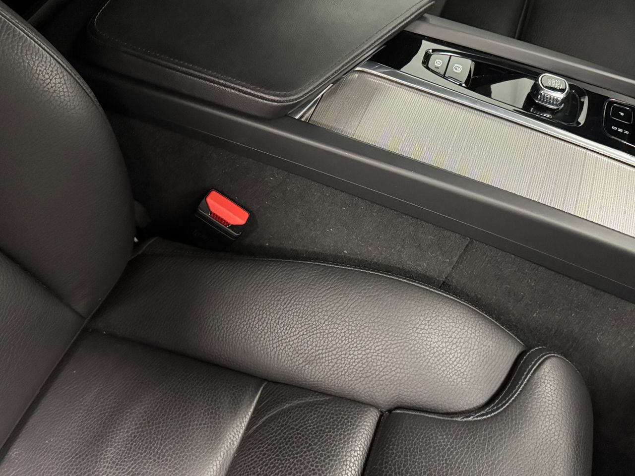 Volvo V60 B4 D PLUS DARK AUTO miniatura 41