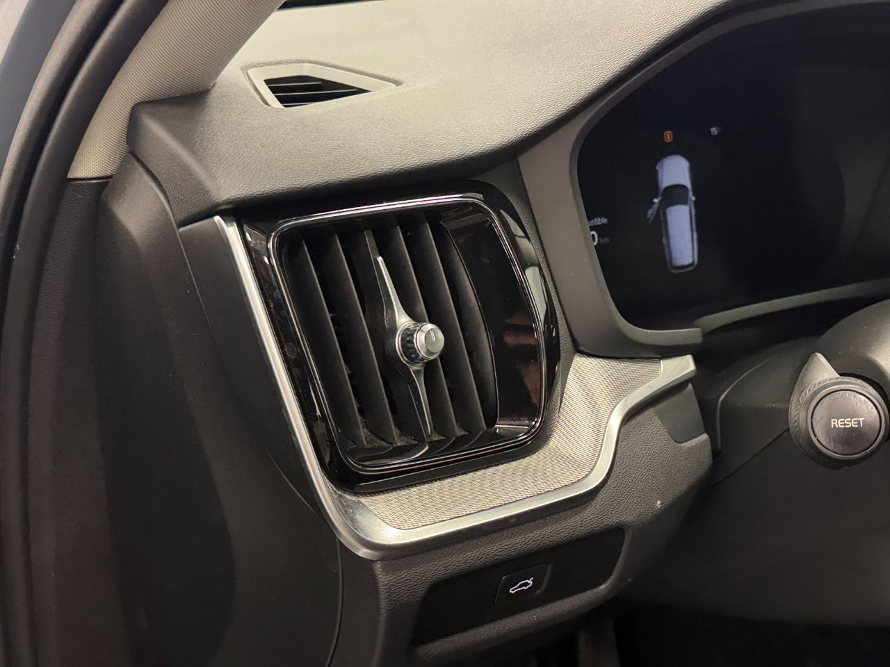 Volvo V60 B4 D PLUS DARK AUTO foto 16