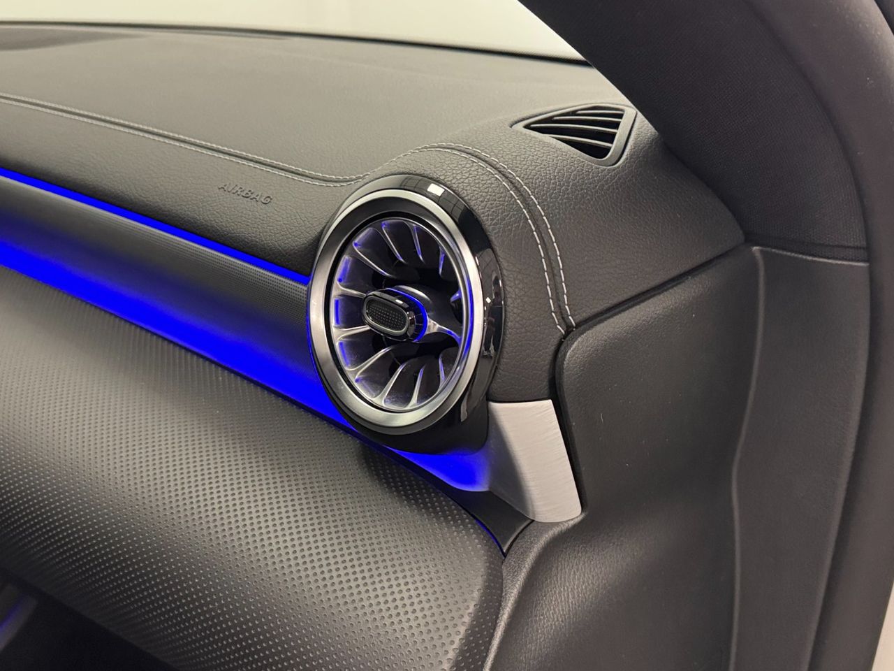 Mercedes CLA 250 AMG miniatura 30