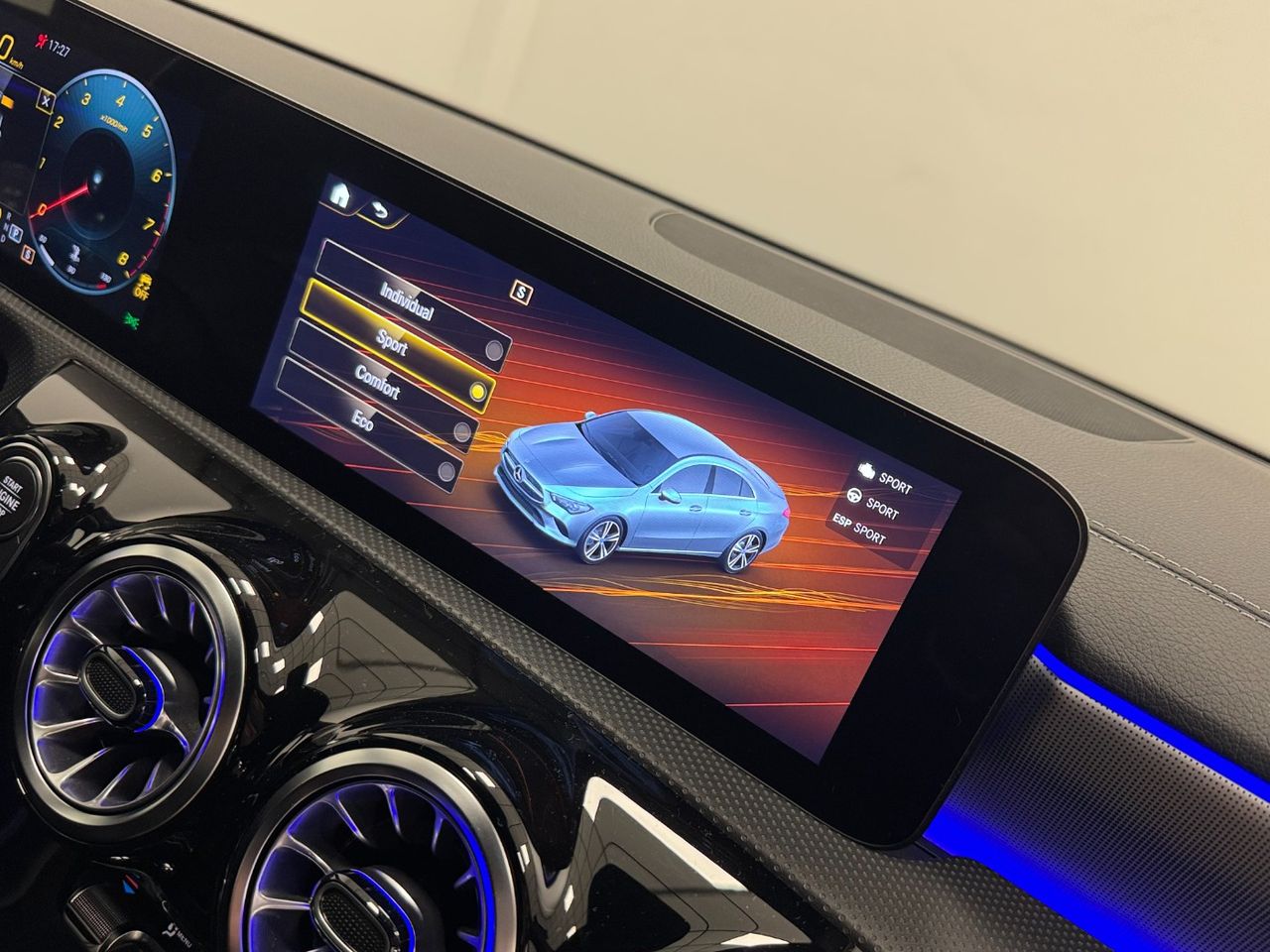 Mercedes CLA 250 AMG foto 39