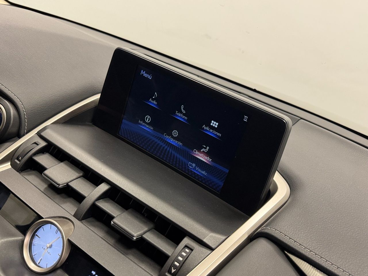 Lexus NX 300H PREMIUM miniatura 36