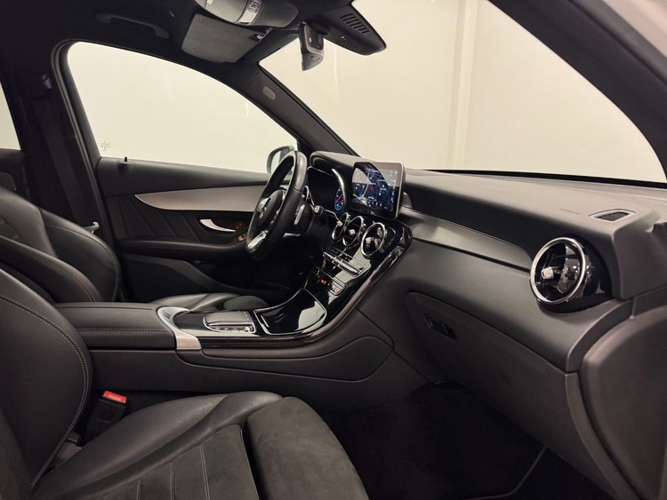 Mercedes GLC 200D 4MATIC AMG foto 27