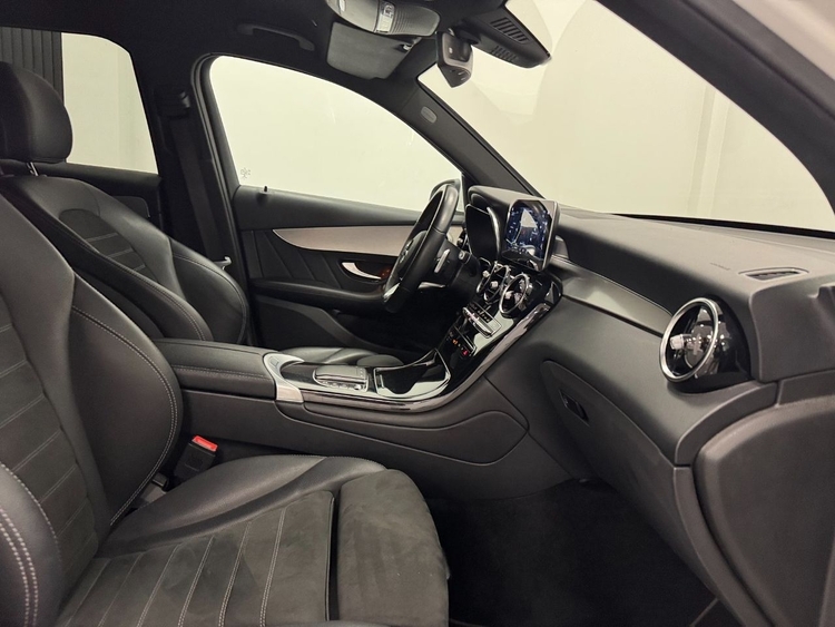 Mercedes GLC 200D 4MATIC AMG foto 28