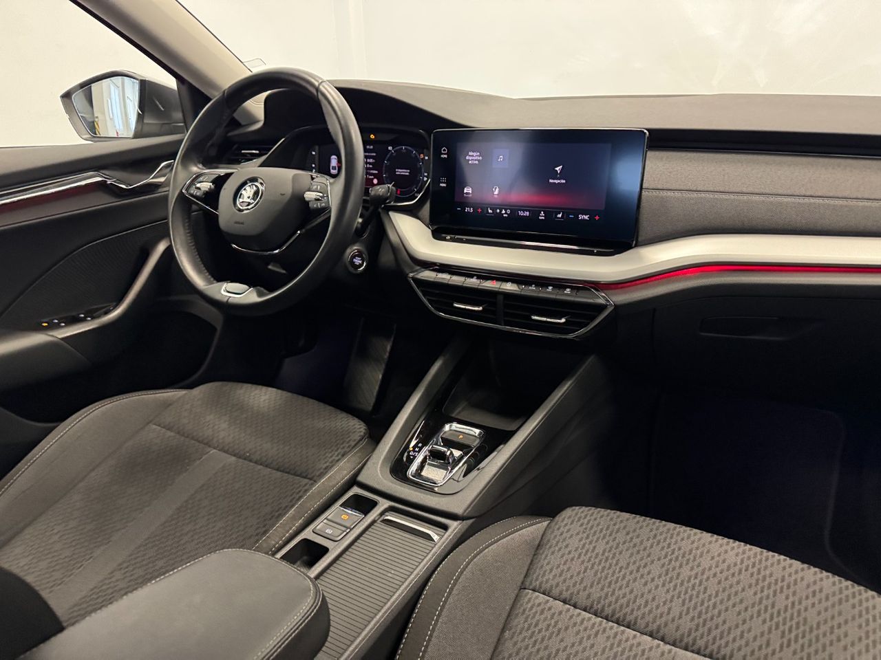 Skoda Octavia AMBITION PLUS miniatura 12