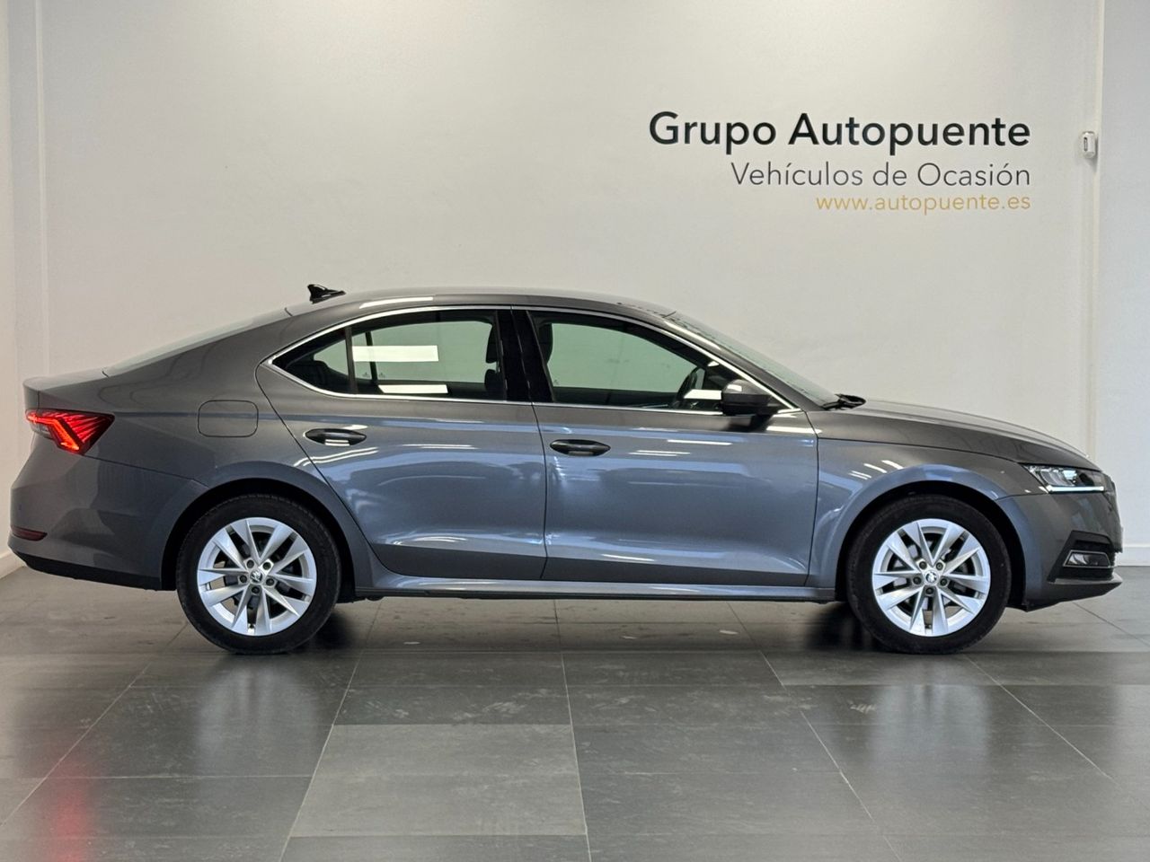 Skoda Octavia AMBITION PLUS foto 3