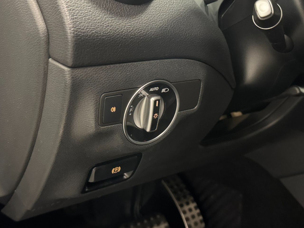 Mercedes Clase CLA AMG 200D miniatura 18