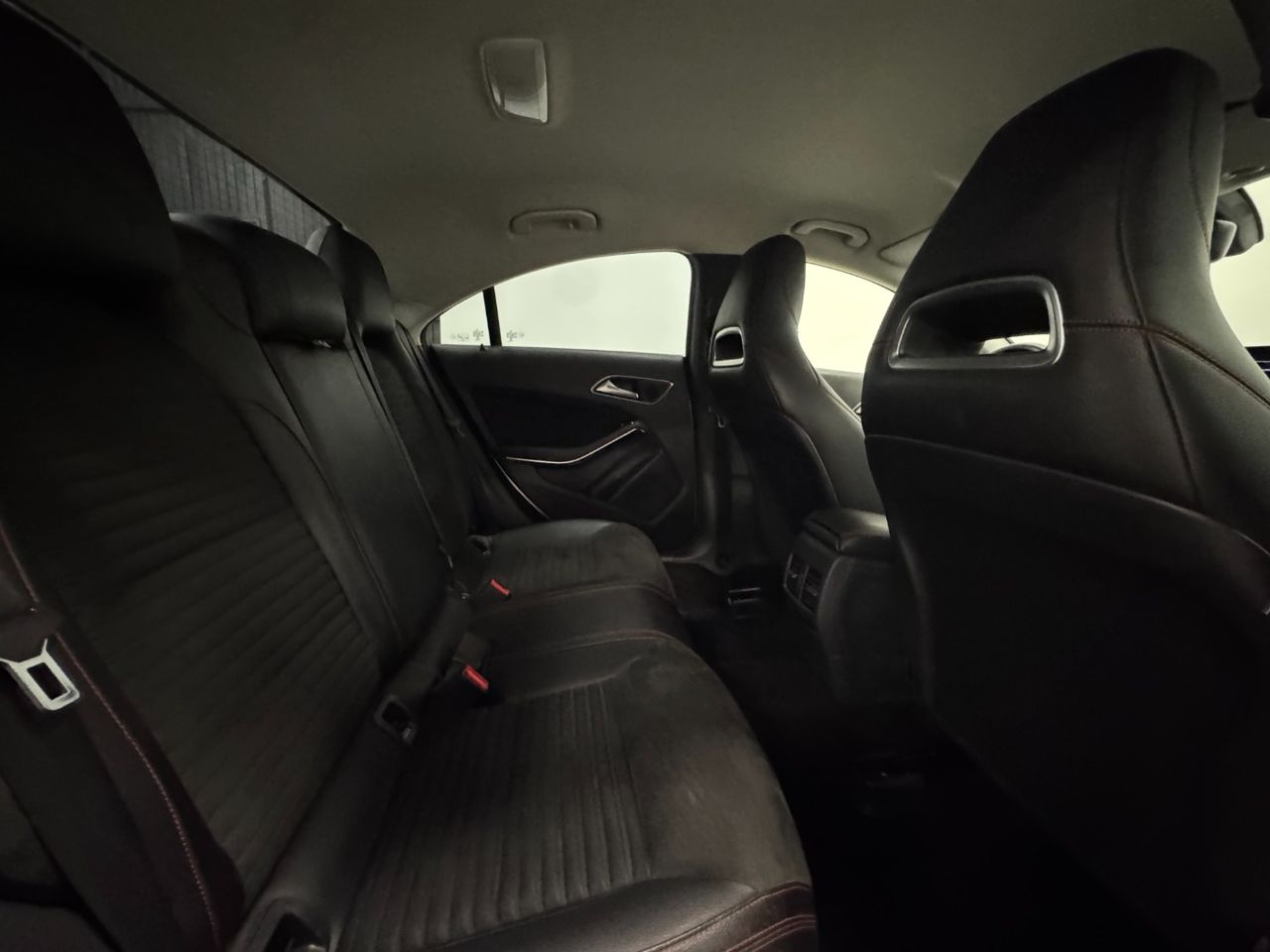 Mercedes Clase CLA AMG 200D miniatura 45