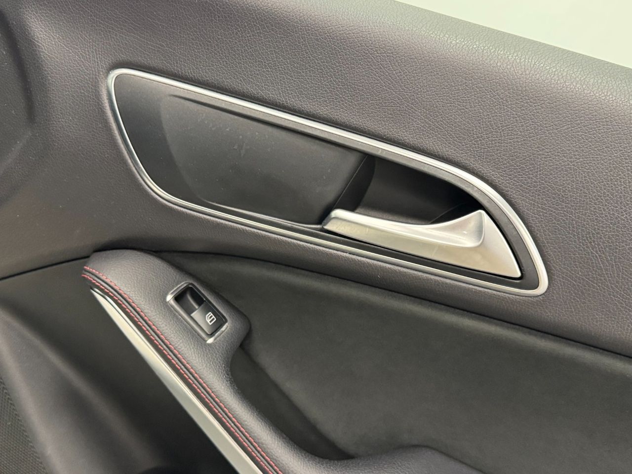 Mercedes Clase CLA AMG 200D foto 30