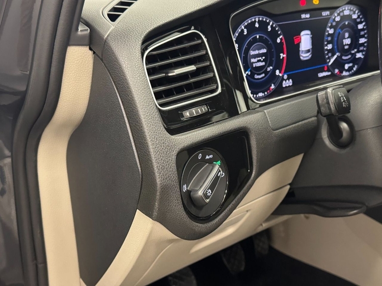 Volkswagen Golf R LINE 1.5TSI 150CV foto 17