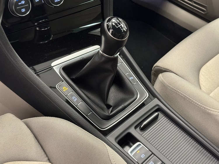 Volkswagen Golf R LINE 1.5TSI 150CV foto 27