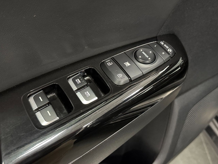 Kia Sportage GT LINE ESSENTIAL 136 foto 16