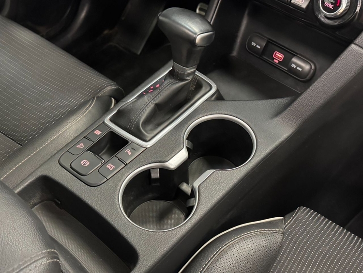 Kia Sportage GT LINE ESSENTIAL 136 foto 35