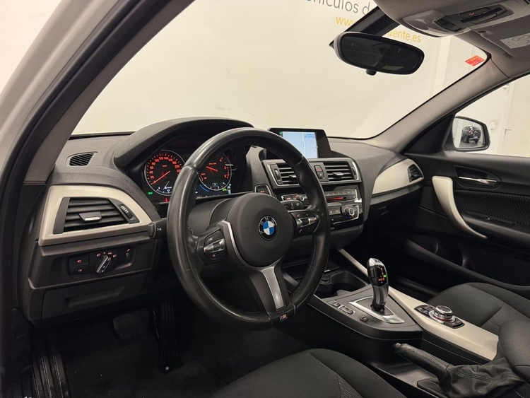 BMW Serie 1 116D foto 14